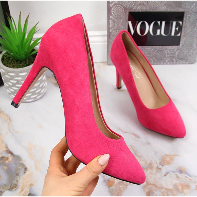 Pumps auf einem fuchsiafarbenen eVento-Stiletto aus Wildleder rosa 1