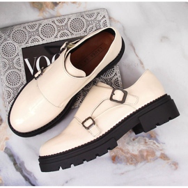 Plateauschuhe lackiert beige Laura La.Fi 1