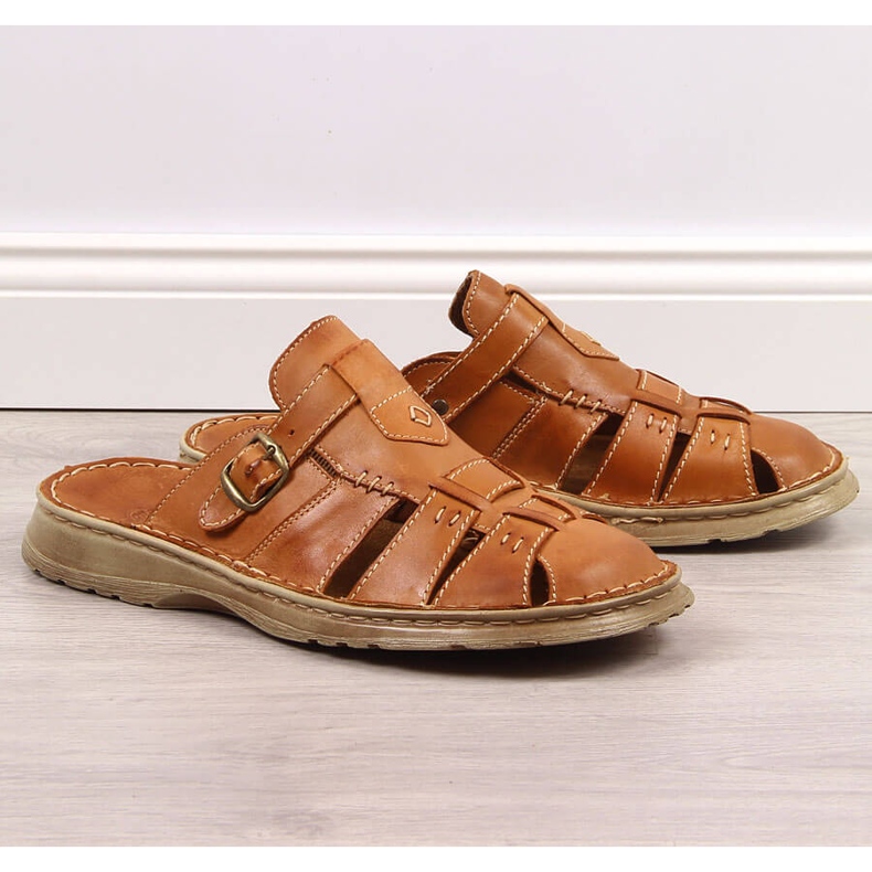 Bequeme Herrenhausschuhe aus braunem Leder Łukbut 962 1