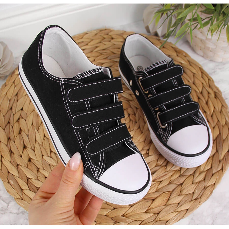 Schwarze Kinder-Low-Top-Sneaker von Atletico mit Klettverschluss 1