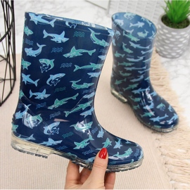 T.Sokolski Jungen-Galoschen mit marineblauen Haifischen von T. Sokolski 1