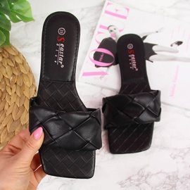 Schwarze gesteppte Damenhausschuhe von Seastar 1