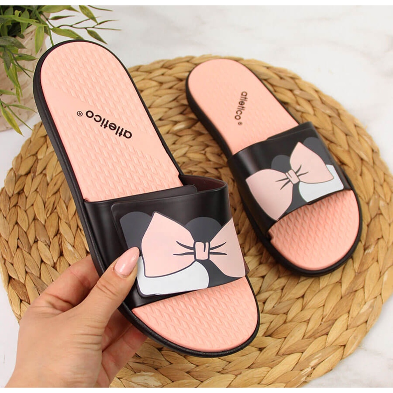 Schwarze Atletico Damen-Strandpantoffeln mit Klettverschluss 2