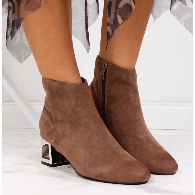 T.Sokolski Braune Damenstiefel mit dekorativem Absatz von T. Sokolski 2