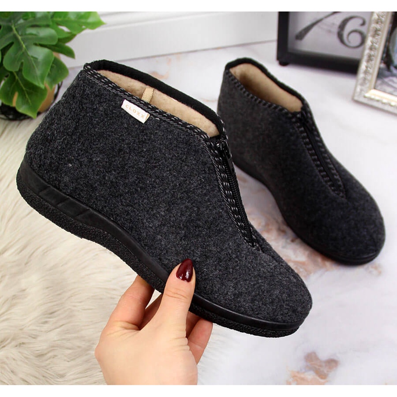 Damenhausschuhe, isoliert mit Reißverschluss, grau Cloxx 2