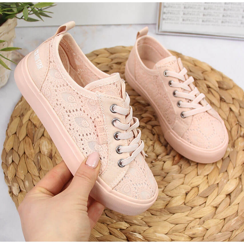 Turnschuhe für Mädchen aus Spitze hellrosa Big Star JJ374006 1