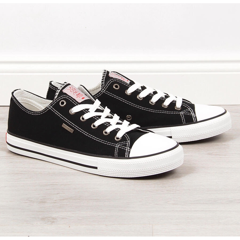 Schwarze Herrenturnschuhe Cross Jeans JJ1R4003C 1