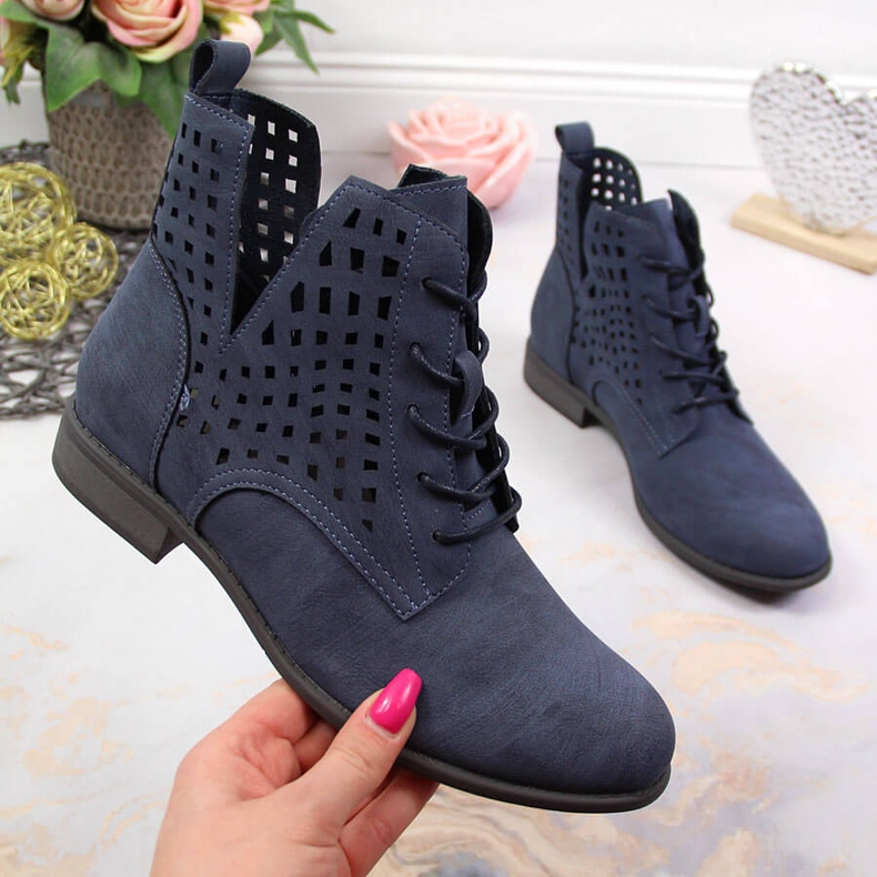 Durchbrochene marineblaue Jezzi-Stiefel für Damen im Frühjahr 1