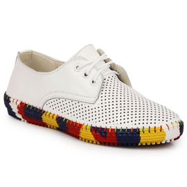 Bequeme durchbrochene Schuhe aus weißem Artiker-Leder 1