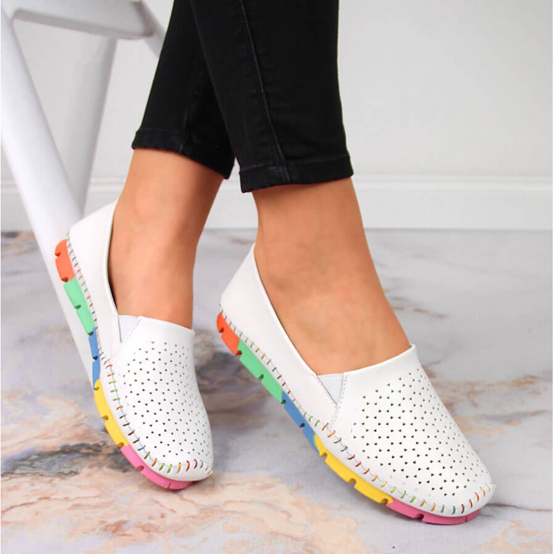 Bequeme Damenschuhe aus weißem Artiker-Leder 1