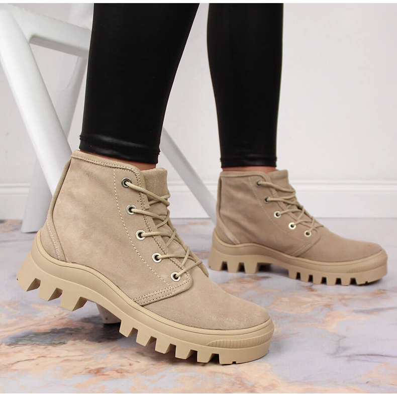 Beigefarbene Filippo Damensneaker aus Leder 2