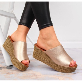 Goldene Keilpantoffeln für Damen Vinceza 1