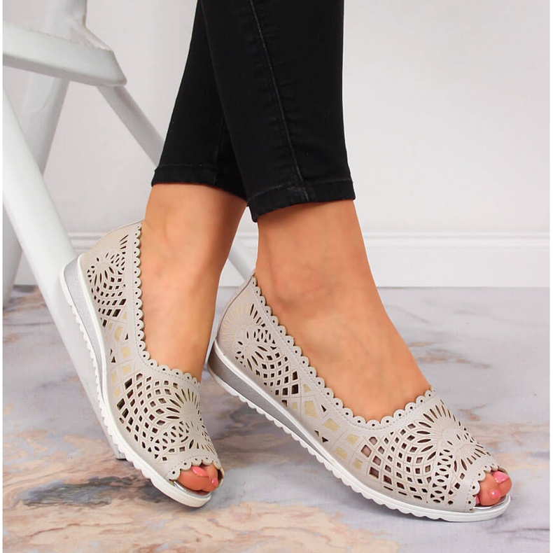 Durchbrochene, offene Zehen, beige Jezzi Damenschuhe 1