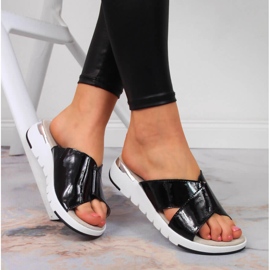 S.Barski Schwarze Lacklederhausschuhe für Damen S. Barski 1