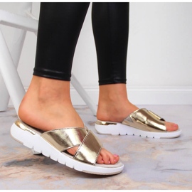 S.Barski Damenschuhe aus gold lackiertem Leder S. Barski golden 2