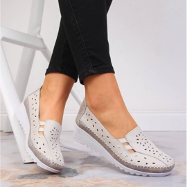 Bequeme Damenschuhe aus Leder, beige T.Sokolski 2