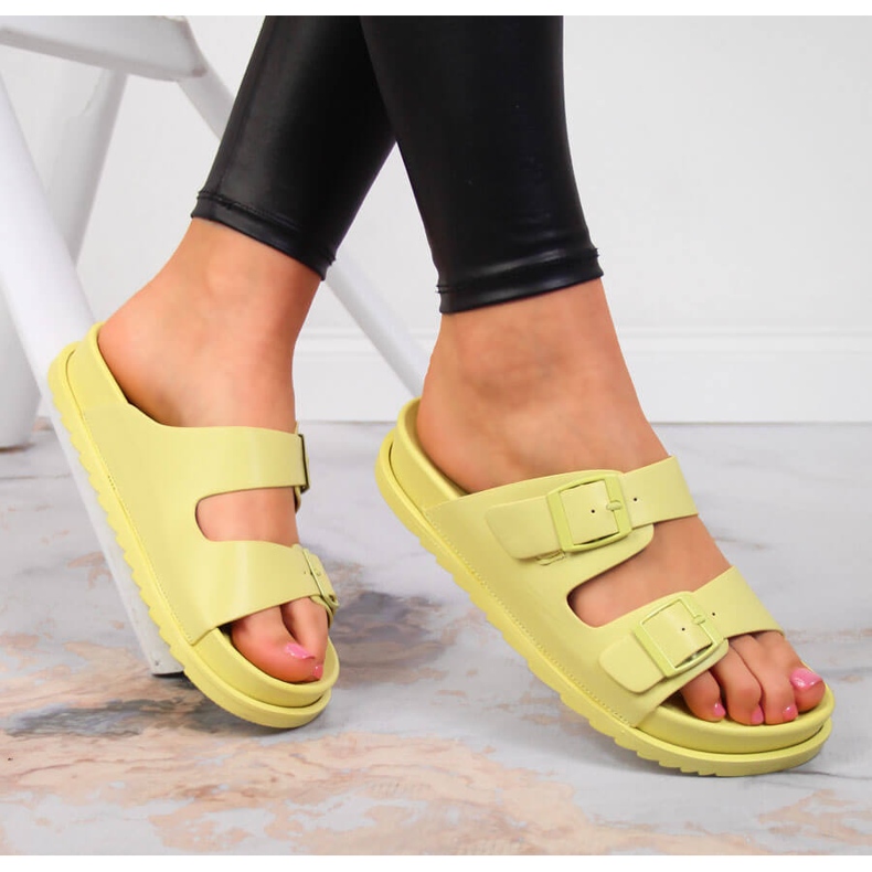 S.Barski Gelbe Damen-Gummipantoffeln mit Schnallen gelb S. Barski 1