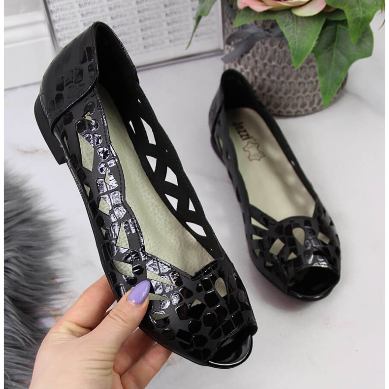 Schwarze durchbrochene Ballerinas für Damen von Jezzi 1
