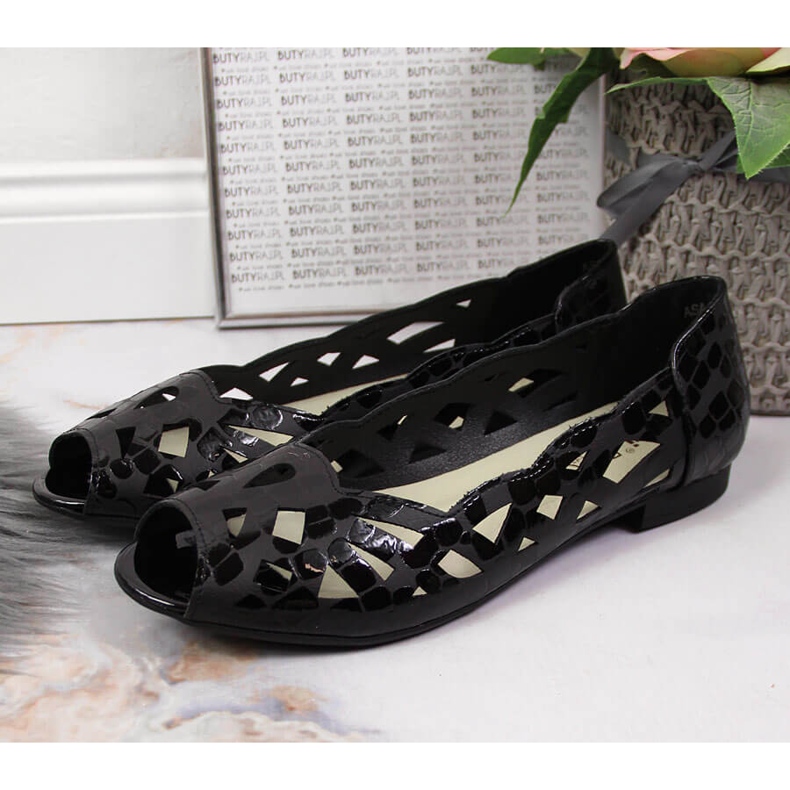 Schwarze durchbrochene Ballerinas für Damen von Jezzi 2