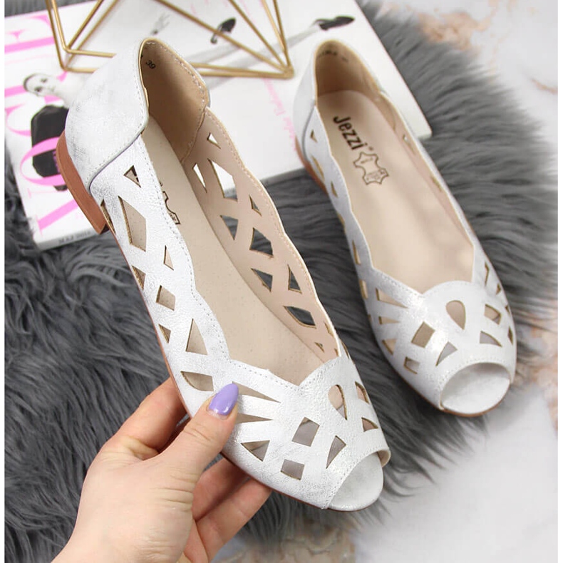 Silberne durchbrochene Ballerinas für Damen Jezzi 1