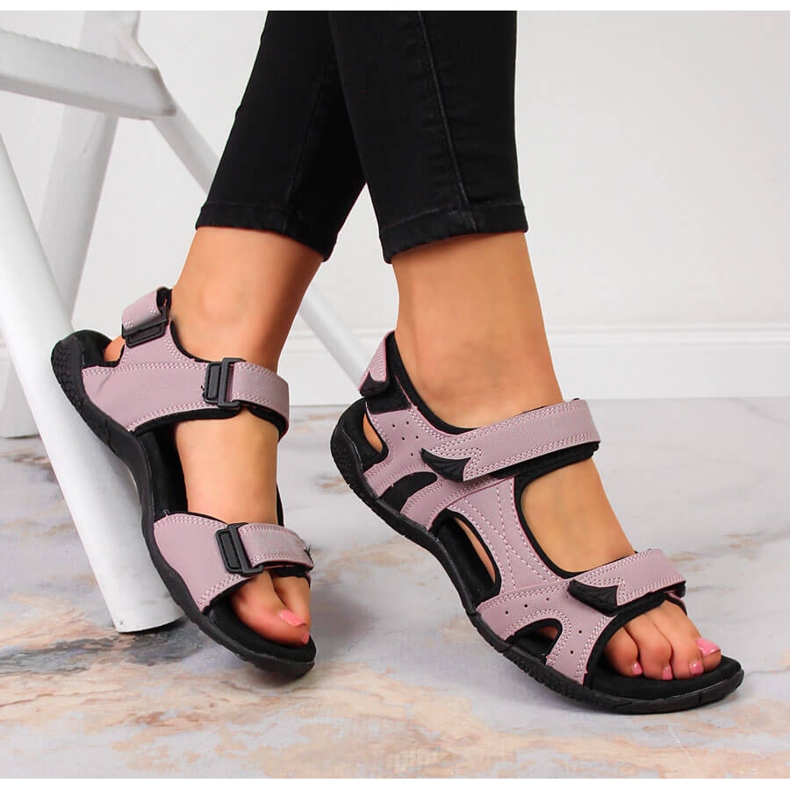 Sportliche Damensandalen mit Klettverschluss lila American Club 2