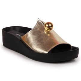 Damenlederpantoffeln mit Goldverzierung T.Sokolski golden 2