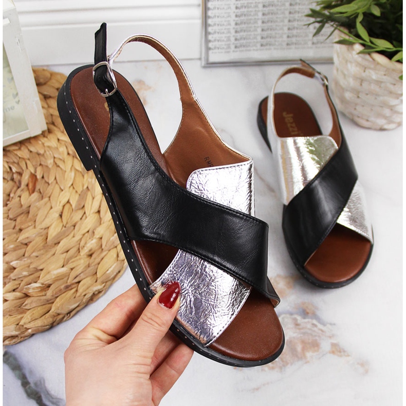 Schwarze und silberne Jezzi-Sandalen für Damen silber- 1
