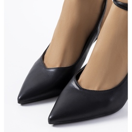 Schwarze High Heels zum Schnüren von Latvala 1