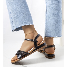 Schwarze Sandalen mit Parade-Zirkonia 1