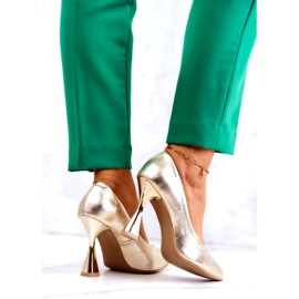 Modischer Lederpumps Lewski Shoes 3181 Golden 2