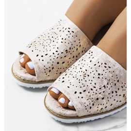 Goldene Sheripov Keilsandalen 1