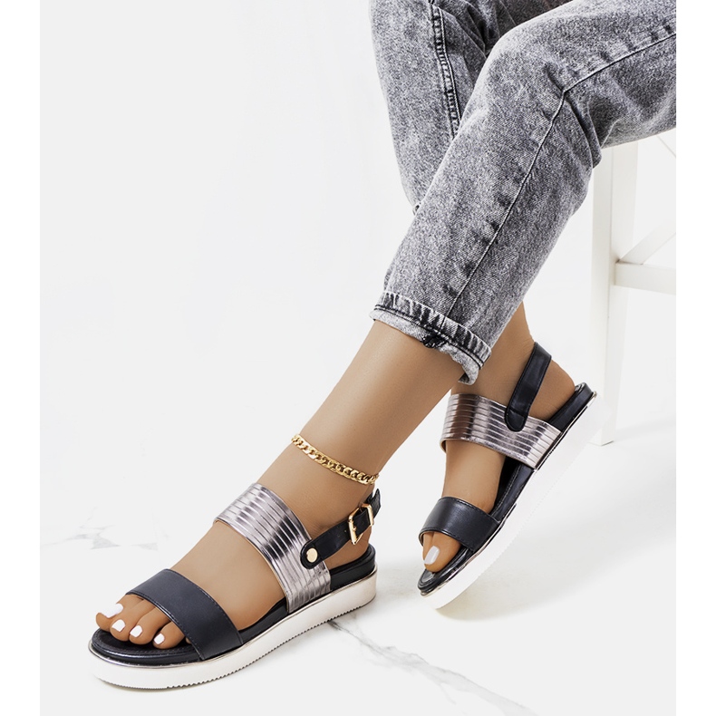 Schwarze Sandalen mit metallischem Larochelle-Einsatz silber- 1