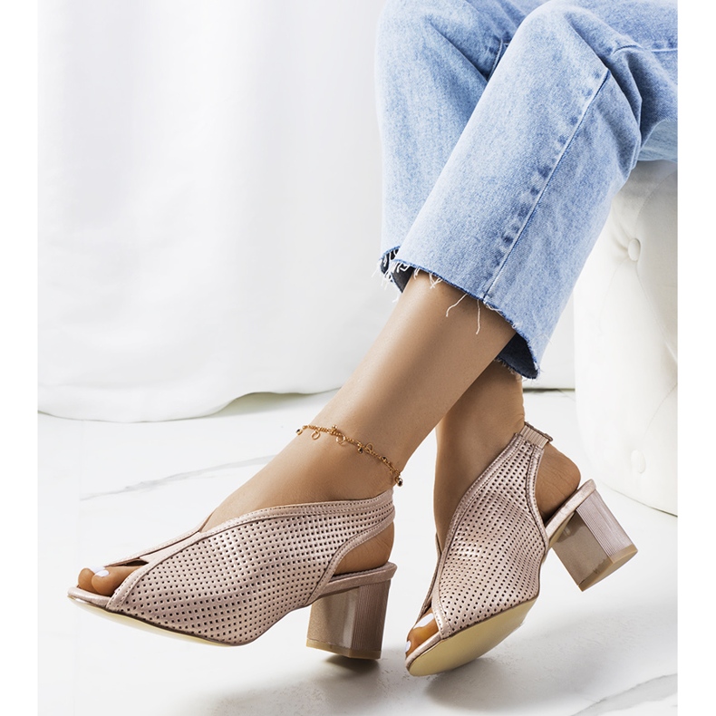 Rush rosa durchbrochene Sandalen golden 1