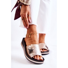 Vinceza Modische Damenhausschuhe mit goldener Holle-Verzierung 2