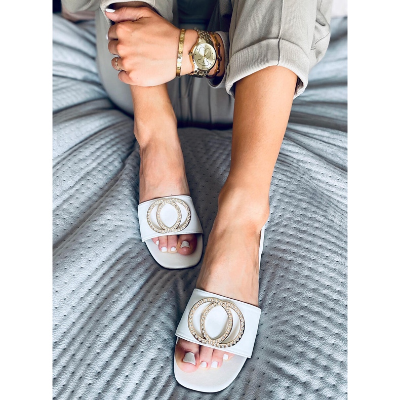 Allor Weiße Damenhausschuhe 1