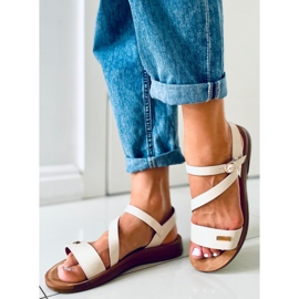 Blattbeige Damensandalen 2