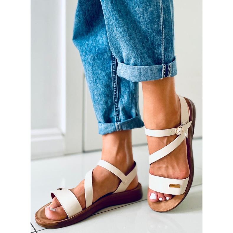 Blattbeige Damensandalen 2