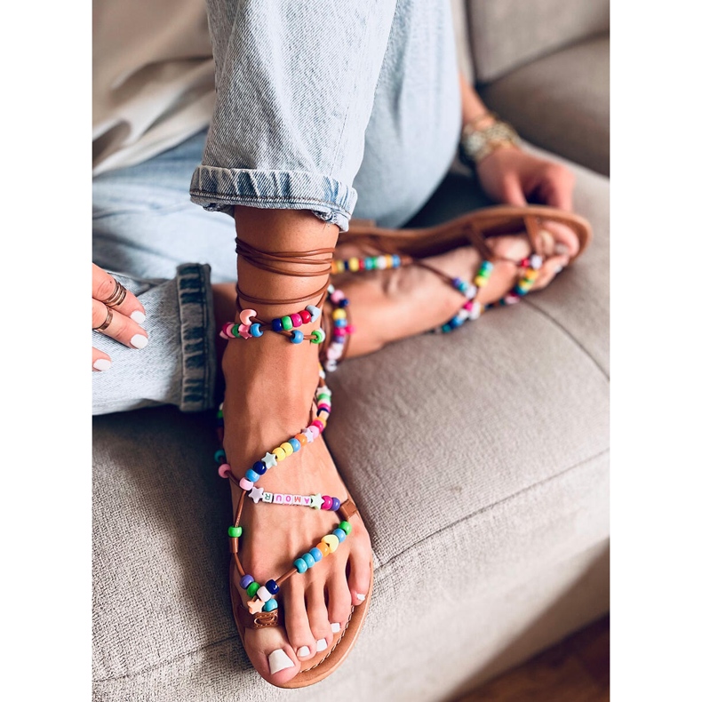 Römische Frauen mit Megh Camel Perlen braun 1