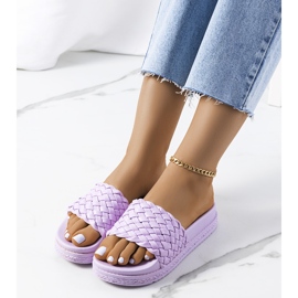 Violette Flip-Flops auf dem Kapper-Plateau lila 1