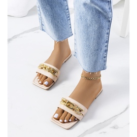 BM Beige elegante Hausschuhe mit einer Cherell-Kette 1