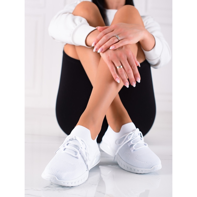 DK Weiße Sportschuhe 1