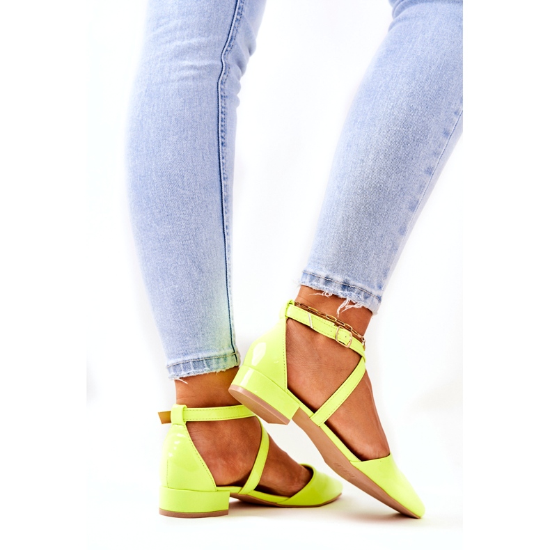 WS1 Lackpumps auf niedrigen Absätzen Neongelb Giovanna 4