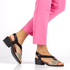 Filippo DS2308/22 Bk Go durchbrochene Ledersandalen, Schwarz und Gold golden 2