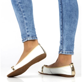 Lederballerinas mit Kette Filippo DP3709/22 weiß 2