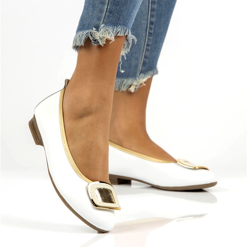 Lederschuhe mit Dekoration Filippo DP3661/22 Wh weiß 5