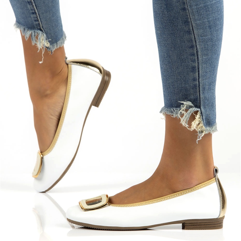 Lederschuhe mit Dekoration Filippo DP3661/22 Wh weiß 8