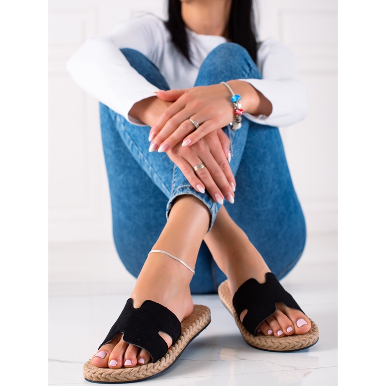 Hausschuhe mit Strohsohle schwarz 1