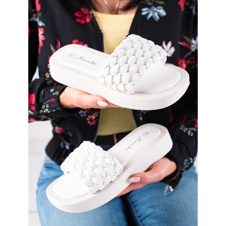 Mannika Hausschuhe auf der Plattform weiß 1