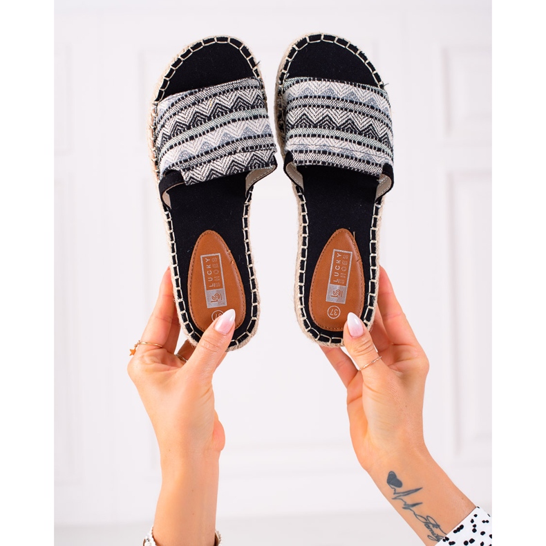 Lucky Shoes Modische Hausschuhe auf der Plattform beige schwarz 1