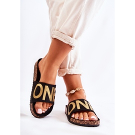 PE1 Klassische Slip-On-Hausschuhe mit schwarz-goldener Bahari-Inschrift 2